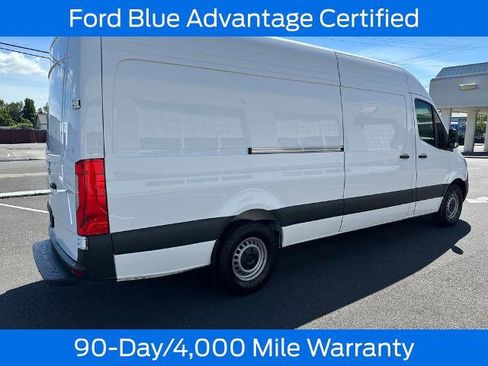 Used 2024 Mercedes-Benz Sprinter 2500 image 8
