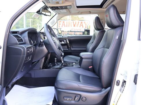 Used 2020 Toyota 4Runner TRD Off-Road Premium w/ Moonroof Package AWD/4WD image 11