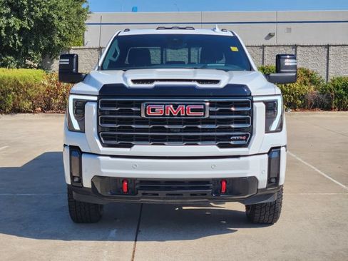 Used 2024 GMC Sierra 2500 AT4 w/ AT4 Premium Plus Package AWD/4WD image 2