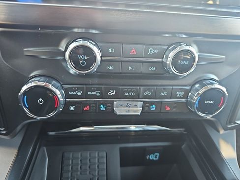 New 2026 Ford F250 Lariat w/ FX4 Off-Road Package image 18