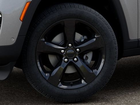 New 2025 Jeep Grand Cherokee Limited w/ Luxury Tech Group II AWD/4WD image 9