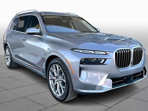 Used 2025 BMW X7 xDrive40i image 2