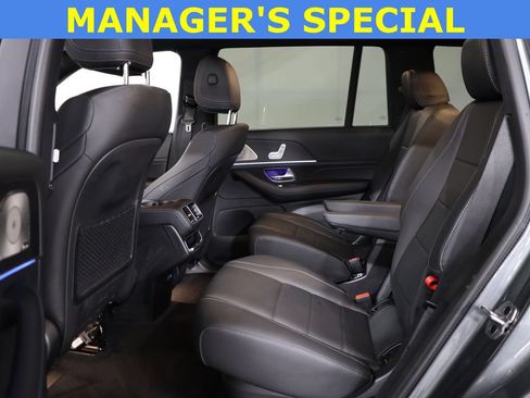 Used 2025 Mercedes-Benz GLS 450 4MATIC image 39