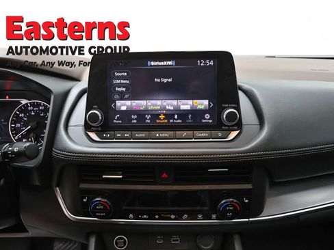 Used 2023 Nissan Rogue SV w/ SV Premium B Package AWD/4WD image 12
