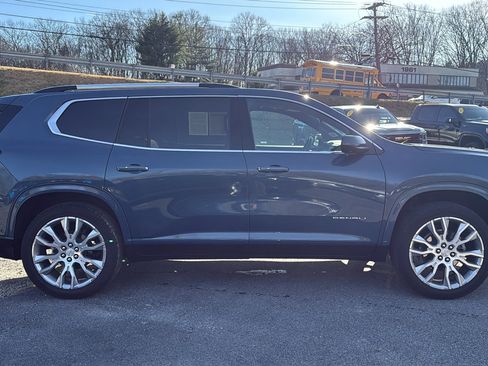 Used 2024 GMC Acadia Denali w/ Super Cruise Package image 3