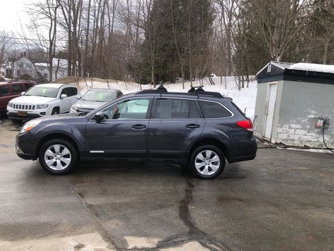 Used 2012 Subaru Outback 2.5i Premium w/ All-Weather Pkg image 8