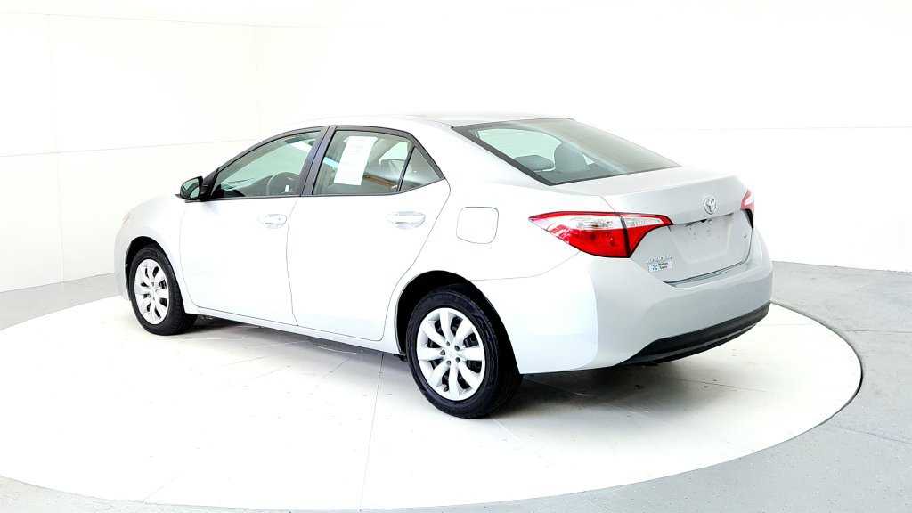 Used 2016 Toyota Corolla LE FWD image 4