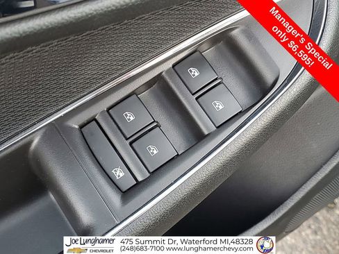 Used 2016 Chevrolet Cruze LT w/ Convenience Package FWD image 22