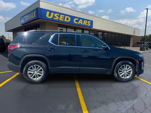 Used 2023 Chevrolet Traverse LT AWD/4WD image 2