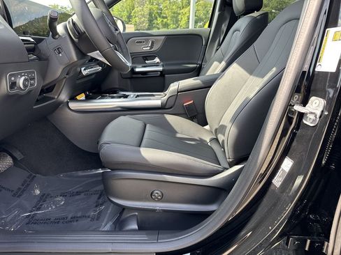 New 2026 Mercedes-Benz GLA 250 4MATIC image 17