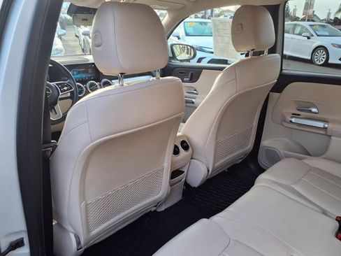 Used 2023 Mercedes-Benz EQB 300 4MATIC image 53