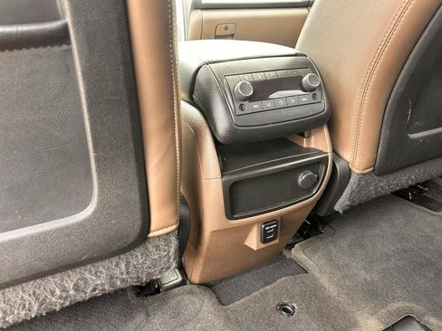 Used 2016 GMC Acadia SLT w/ Open Road Package FWD image 42