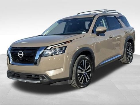 Used 2024 Nissan Pathfinder Platinum w/ Cargo Package image 2