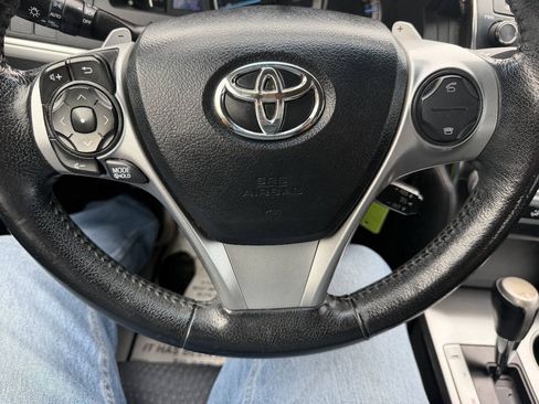 Used 2013 Toyota Camry SE FWD image 10
