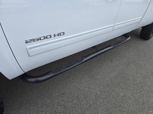 Used 2014 Chevrolet Silverado 2500 LT AWD/4WD image 14