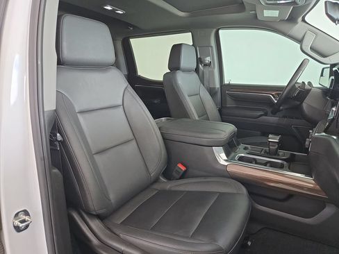 Certified 2024 Chevrolet Silverado 1500 LT Trail Boss w/ Convenience Package II AWD/4WD image 35