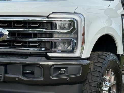 Used 2025 Ford F250 King Ranch AWD/4WD image 11