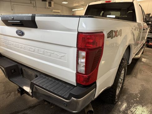 Used 2020 Ford F250 XLT w/ XLT Value Package AWD/4WD image 4