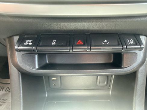 Used 2016 Chevrolet Colorado LT w/ LT Convenience Package AWD/4WD image 24