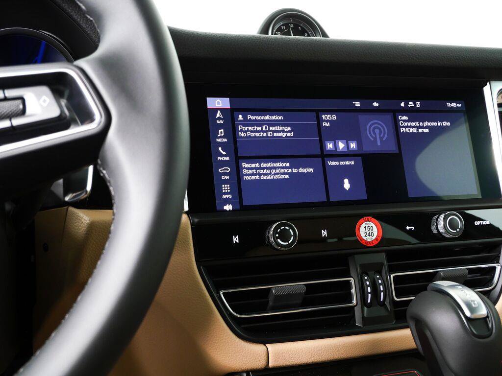 Certified 2026 Porsche Macan AWD/4WD image 12