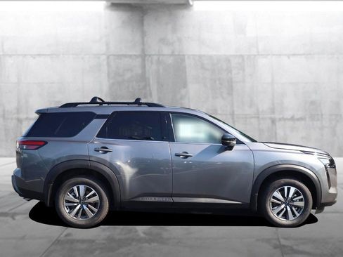 New 2026 Nissan Pathfinder SL AWD/4WD image 5