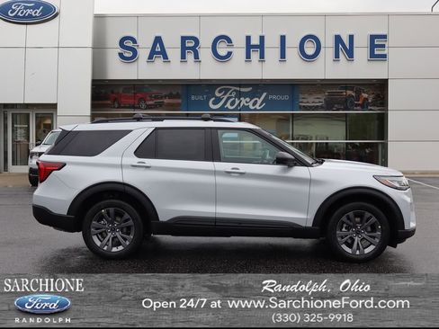 New 2026 Ford Explorer Active AWD/4WD image 1