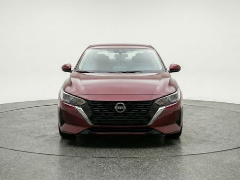 Used 2025 Nissan Sentra SV image 2