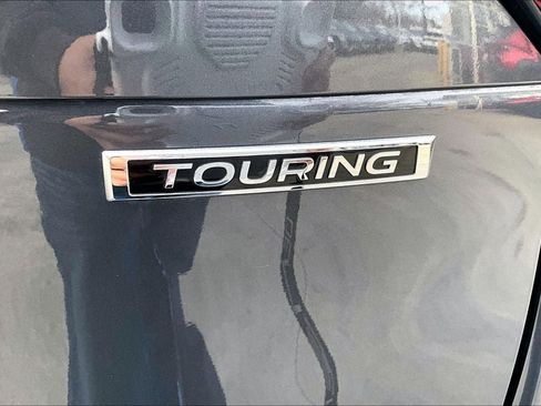 Used 2025 Subaru Forester Touring image 7