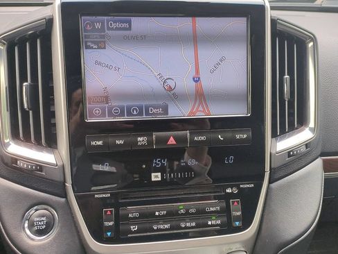 Used 2016 Toyota Land Cruiser w/ Four Season Floor Mat Package AWD/4WD image 16