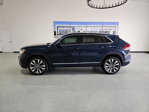 Used 2023 Volkswagen Atlas Cross Sport SEL Premium R-Line AWD/4WD image 5