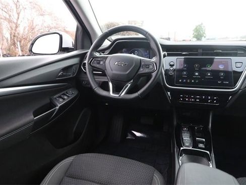 Used 2023 Chevrolet Bolt EUV LT w/ Comfort Package image 20