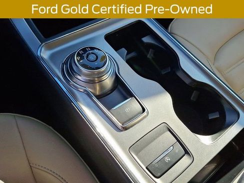 Used 2022 Ford Edge SEL w/ Convenience Package image 17
