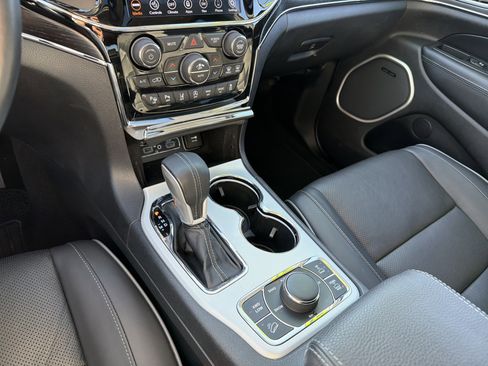 Used 2020 Jeep Grand Cherokee Summit image 9