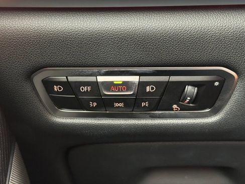 Certified 2022 BMW X7 xDrive40i w/ M Sport Package image 38