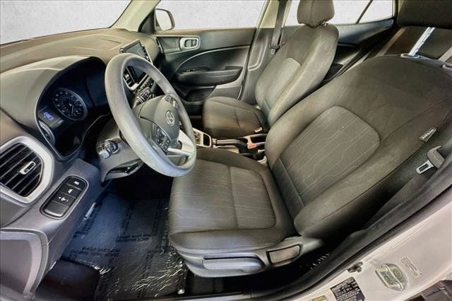 Used 2020 Hyundai Venue SE FWD image 19