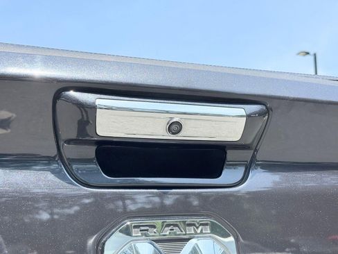 Used 2020 RAM 1500 Big Horn AWD/4WD image 11