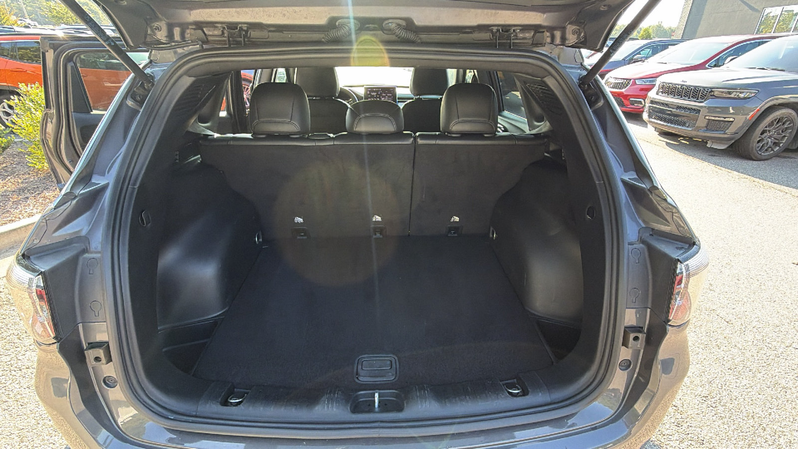Used 2024 Jeep Compass Limited AWD/4WD image 13