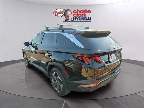 Used 2024 Hyundai Tucson SEL FWD image 2