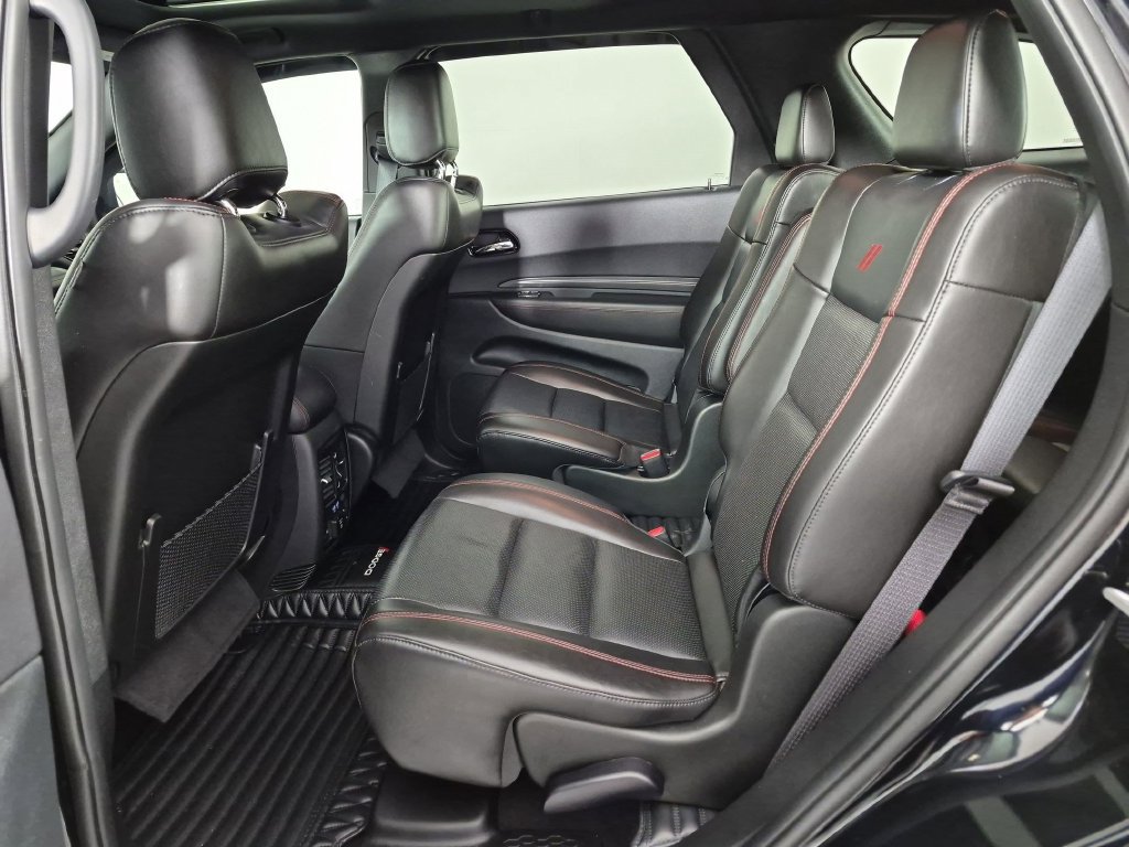 Used 2023 Dodge Durango R/T w/ Tow 'N Go Package AWD/4WD image 32