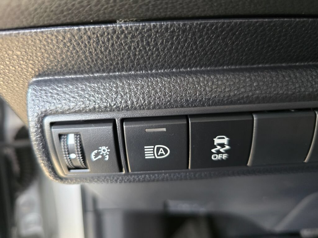 Used 2024 Toyota Corolla SE w/ SE Package FWD image 27