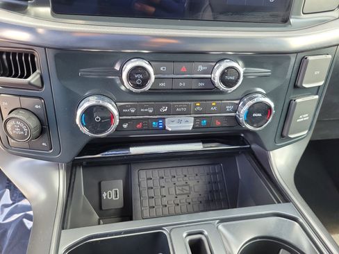 Used 2025 Ford F150 Lariat w/ Equipment Group 501A Mid AWD/4WD image 30