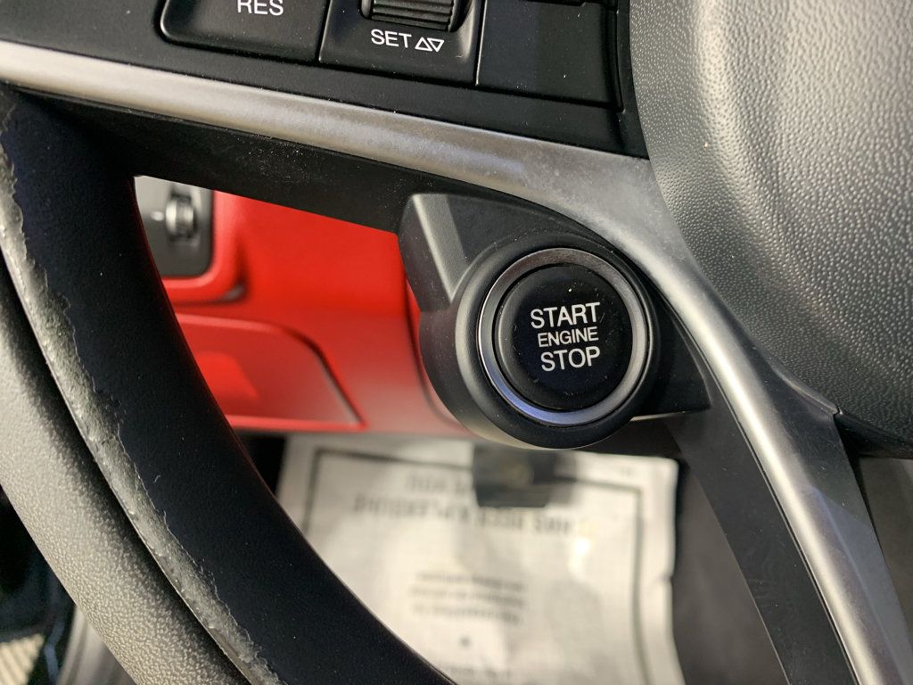 Used 2019 Alfa Romeo Giulia w/ Quick Order Package 22K Sport RWD image 17