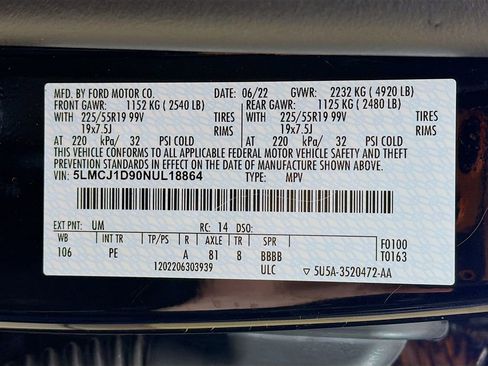 Used 2022 Lincoln Corsair Standard w/ Premium Package image 42