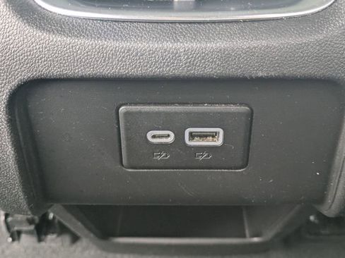 Used 2025 Chevrolet Blazer LT image 14