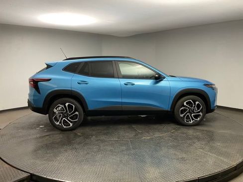 New 2026 Chevrolet Trax RS FWD image 8