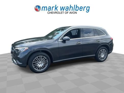 Used 2024 Mercedes-Benz GLC 300 4MATIC image 4