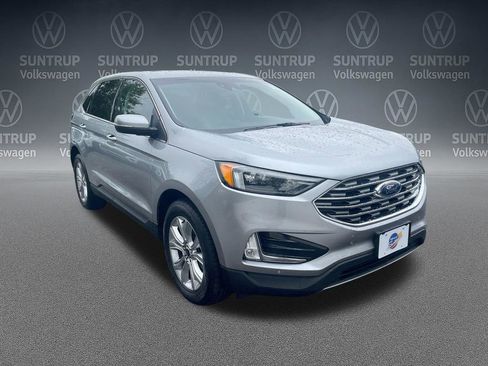 Used 2024 Ford Edge Titanium image 35