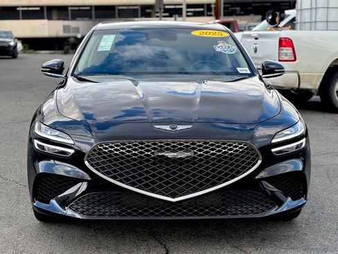 Used 2025 Genesis G70 2.5T image 7