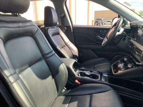 Used 2022 Lincoln Corsair Reserve w/ Elements Package image 16