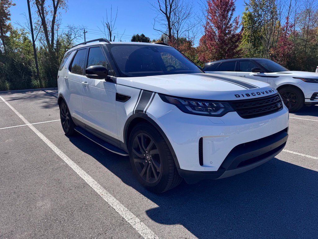Used 2018 Land Rover Discovery HSE AWD/4WD image 2